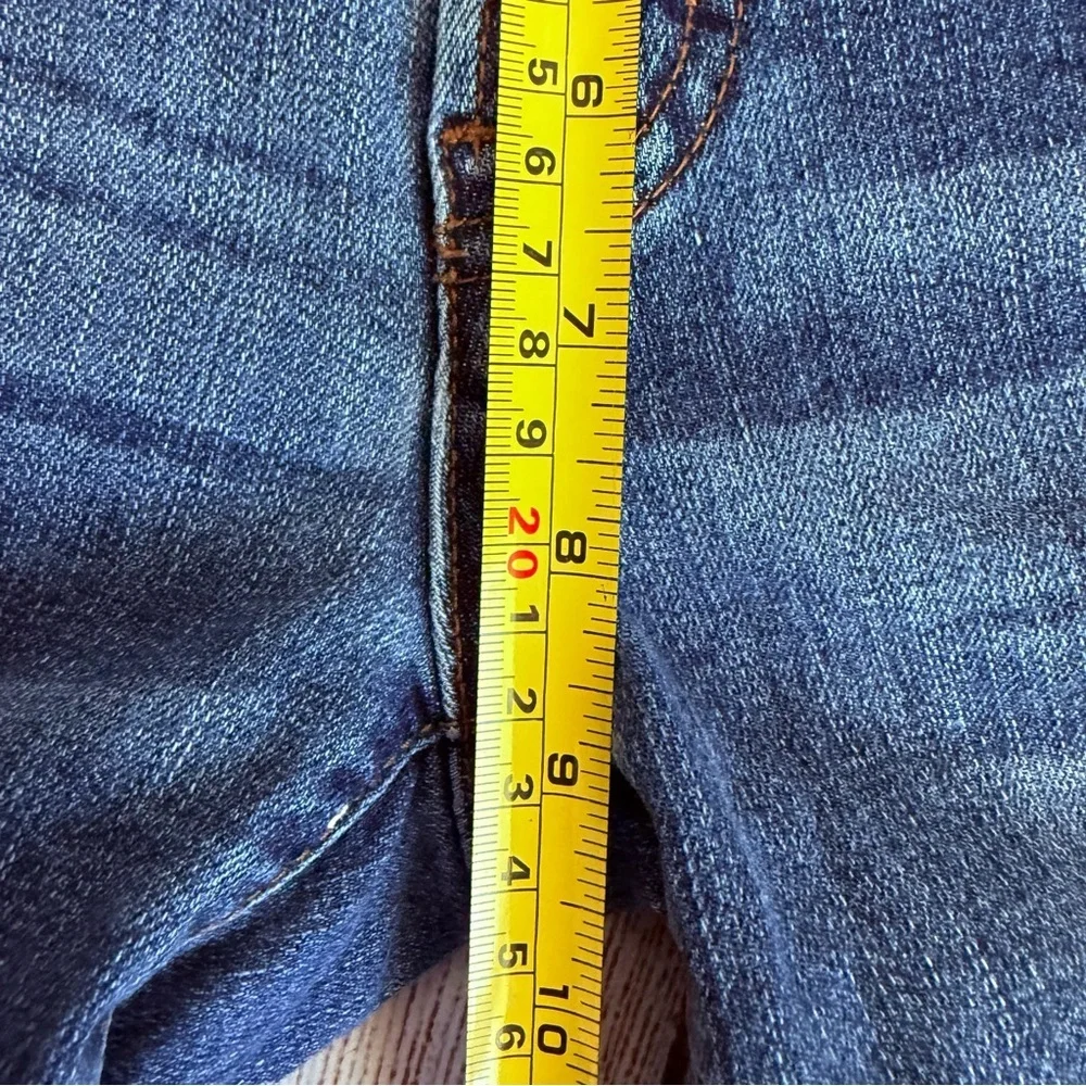 J. CREW Vintage Straight Jeans 24